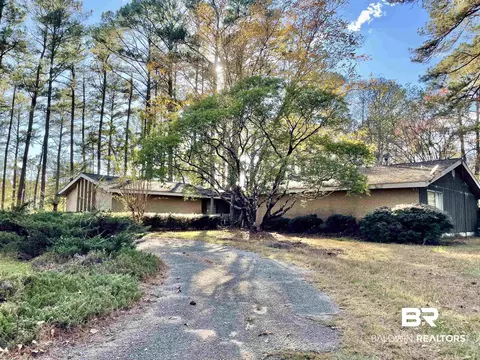 2026 County Road 27, Castleberry, AL 36432