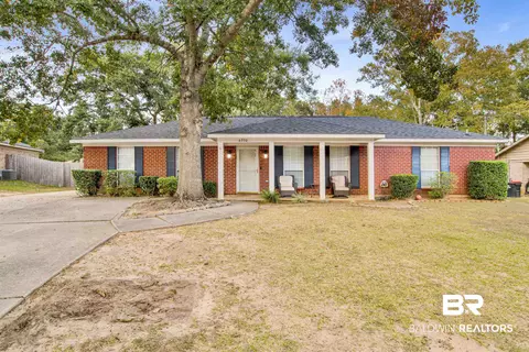 6330 Woodside Dr, Theodore, AL 36582