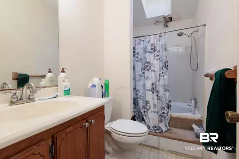 1861 Summer Place Dr, Mobile, AL 36618 photo 9