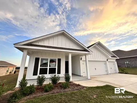 21104 Yosemite Blvd, Fairhope, AL 36532