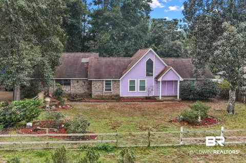 2904 Panama Cir, Lillian, AL 36549