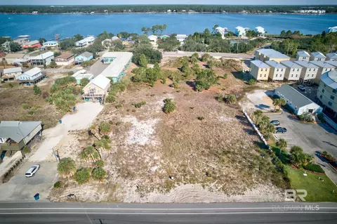 975 W Lagoon Ave, Gulf Shores, AL 36542