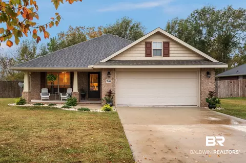 9534 Woolrich Ave, Fairhope, AL 36532