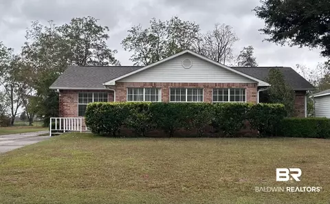 1829 Spanish Cove Dr N, Lillian, AL 36549