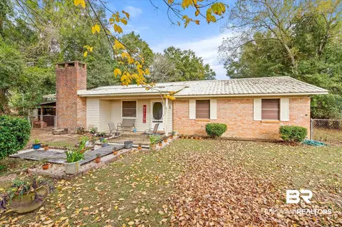 1001 S Bay St, Foley, AL 36535