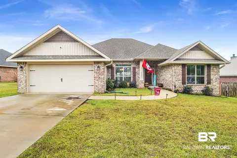 16380 Edgewater Cir, Loxley, AL 36551