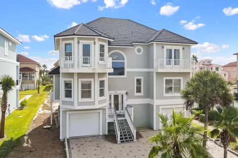 3237 Sea Horse Cir, Gulf Shores, AL 36542