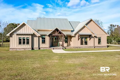 9577 Pleasant Rd, Daphne, AL 36526