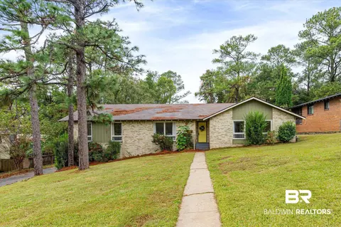 504 General Gibson Dr, Spanish Fort, AL 36527