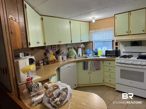 73 Main St, Mcdavid, FL 32568 photo 13