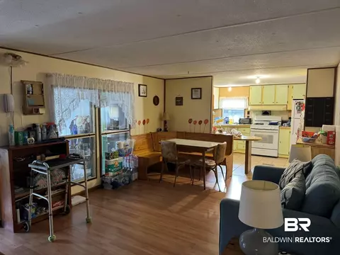 73 Main St, Mcdavid, FL 32568 photo 16