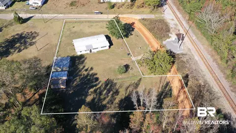 73 Main St, Mcdavid, FL 32568 photo 3