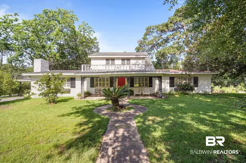 257 Blue Island Ave, Fairhope, AL 36532