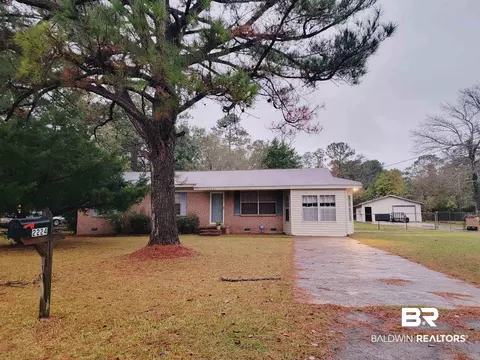 2224 Weaver Rd, Mobile, AL 36605