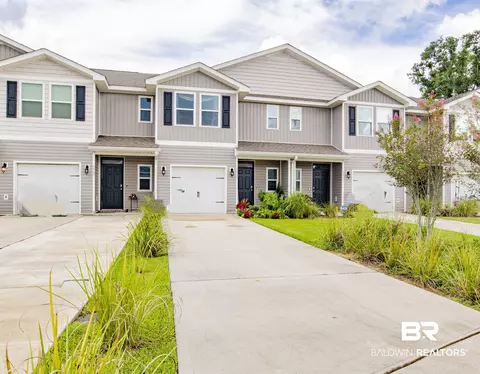 6073 Royal Port Ct, Pensacola, FL 32526