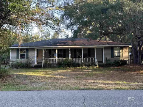 416 E 24th Ave, Gulf Shores, AL 36542