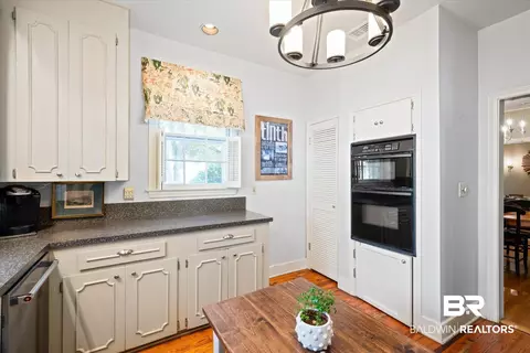 6 Elizabeth Pl, Mobile, AL 36606 photo 8