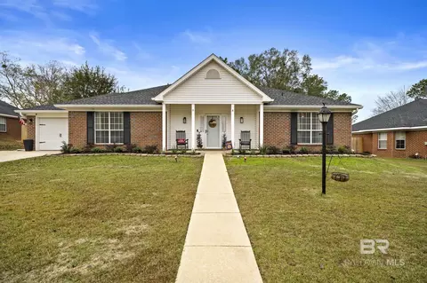 9521 Oak Forrest Dr, Mobile, AL 36695