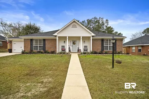 9521 Oak Forrest Dr, Mobile, AL 36695