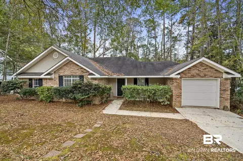 102 Avon Cir E, Daphne, AL 36526