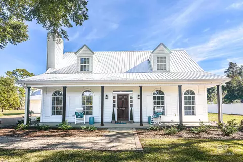 6800 Viola Rd, Gulf Shores, AL 36542