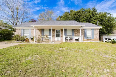 721 Orange Ct, Foley, AL 36535