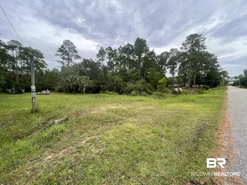 000 Bayshore Dr, Elberta, AL 36530 photo 4