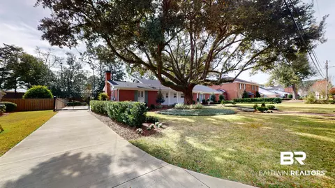 3929 Pembrocke Ave, Mobile, AL 36608 photo 2