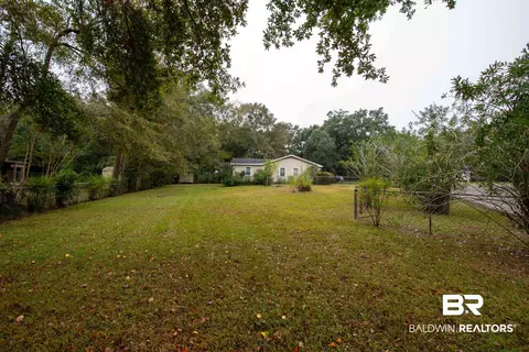 601 E Wesley Dr, Mobile, AL 36609 photo 5