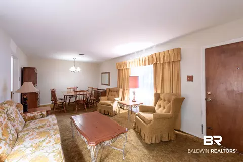 601 E Wesley Dr, Mobile, AL 36609 photo 9