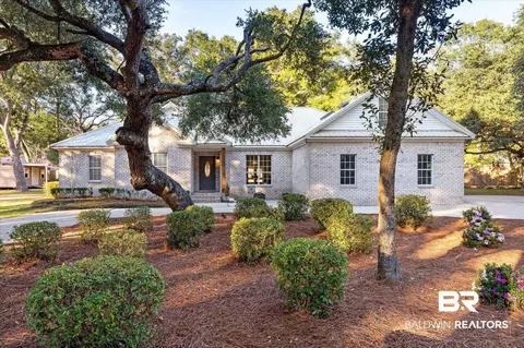 10551 Poser Dr, Fairhope, AL 36532