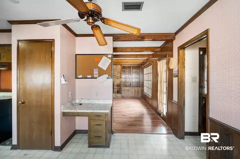 524 Hillcrest Rd, Mobile, AL 36608 photo 5
