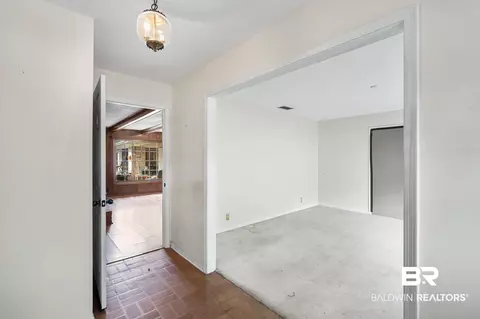 524 Hillcrest Rd, Mobile, AL 36608 photo 17