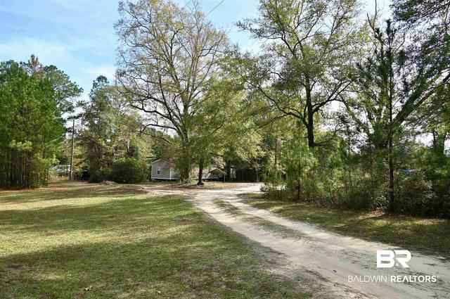 23 Hampton Ln, Brewton, AL 36426