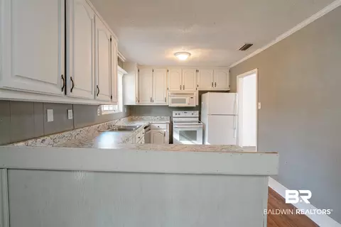 558 Marcus Dr, Mobile, AL 36609 photo 11