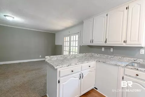 558 Marcus Dr, Mobile, AL 36609 photo 9