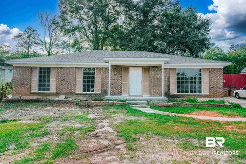 558 Marcus Dr, Mobile, AL 36609