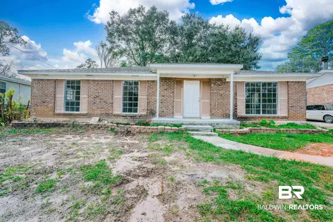 558 Marcus Dr, Mobile, AL 36609 photo 4