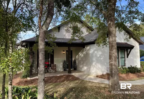 8025 Creekbank Dr, Daphne, AL 36526