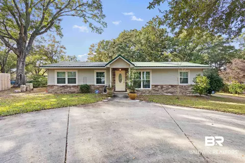 3008 Demetropolis Rd, Mobile, AL 36693