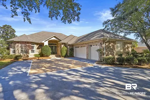 9090 Lakeview Dr, Foley, AL 36535