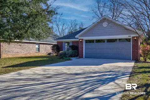 8168 Pecan Ct, Daphne, AL 36526