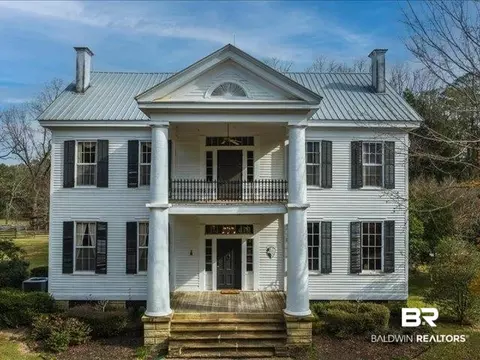 15773 Walker Springs Rd, Gainestown, AL 36540
