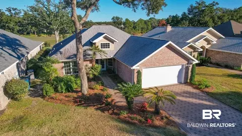 129 Lagoon Dr, Gulf Shores, AL 36542
