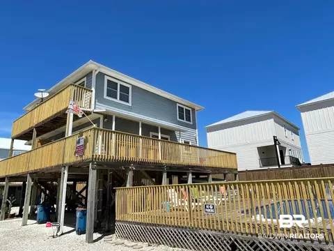 1484 Sandpiper Ln #6, Gulf Shores, AL 36542