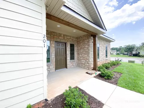 201 Holmes Ave #201, Foley, AL 36535