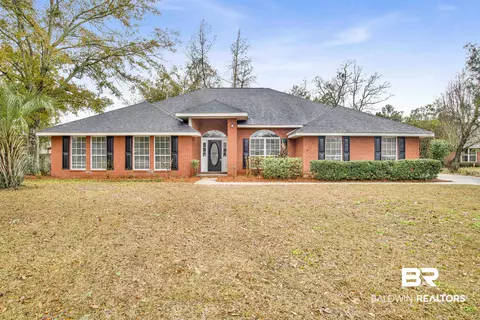 202 Madison Ln, Foley, AL 36535