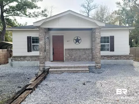 107 11th Ave, Chickasaw, AL 36611