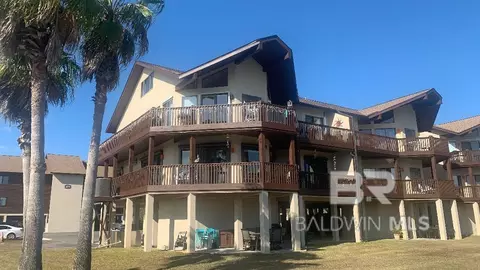 3770 Spinnaker Dr #202, Gulf Shores, AL 36542
