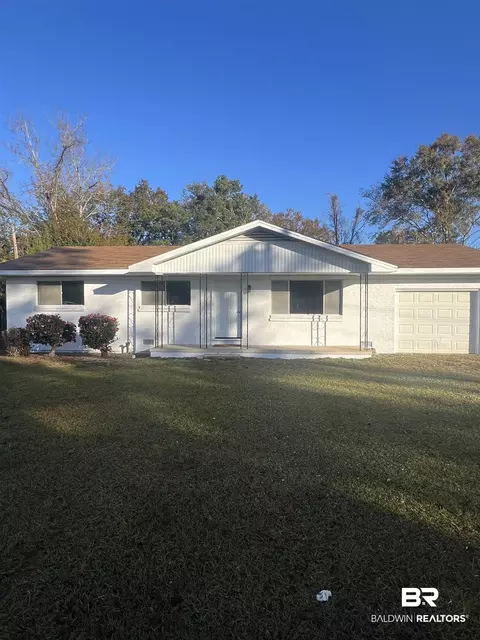 616 W Magnolia Ave, Foley, AL 36535